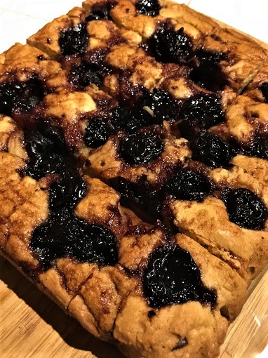 BROWN BUTTER BLONDIES WITH JAM